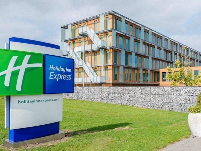 Holiday Inn Express Utrecht - Papendorp, An Ihg Hotel Exterior photo